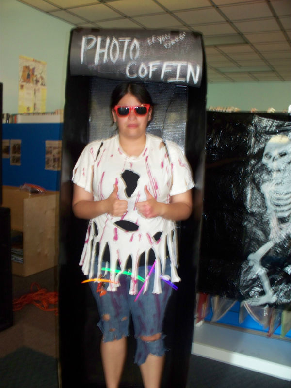 Zombie Prom Coffin 5-